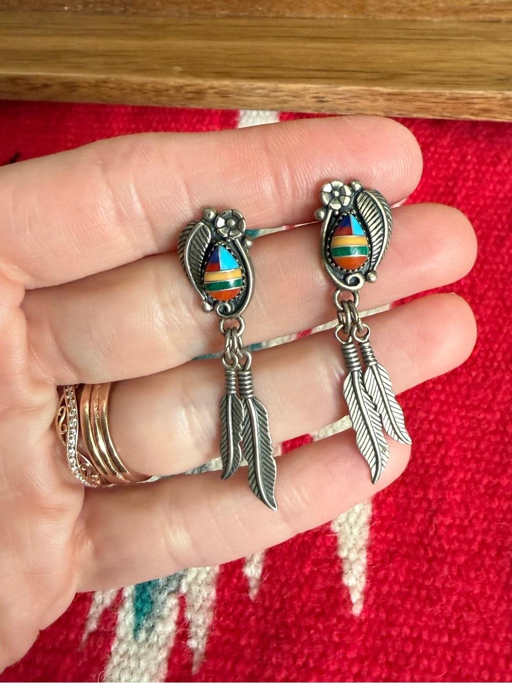 Vintage Native Zuni Inlay - Dainty Sterling Silver Feather Dangle Earrings